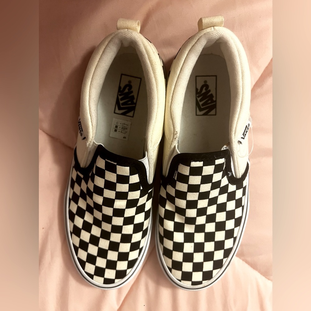 BRAND NEW VANS